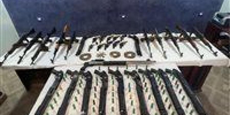 من
      يحق
      له
      حمل
      السلاح؟
      الشروط
      الكاملة
      والفئات
      الممنوعة
      وفق
      القانون