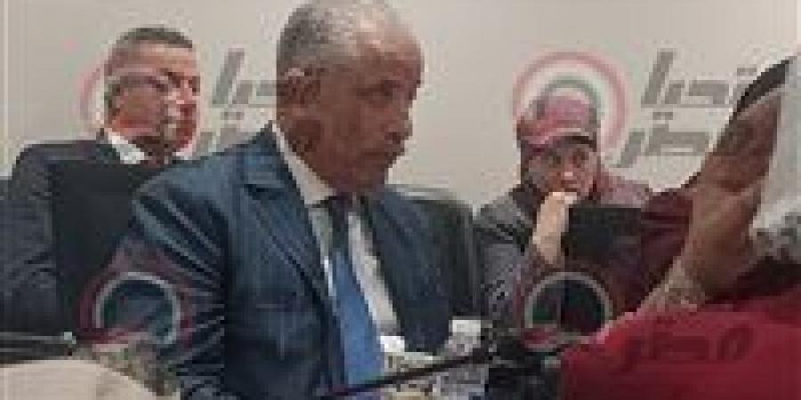 النائب
      عيد
      حماد
      يتساءل:
      لماذا
      يحرم
      ُالأطفال
      الأيتام
      المكفولون
      من
      معاش
      المتكفل
      رغم
      وجود
      تعاقدات
      رسمية؟