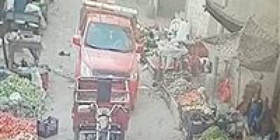 سقوط
      الدليل
      الفني
      يحسم
      القضية
      ..
      براءة
      المتهمين
      في
      سوق
      الجمعة
      بقرية
      أبودياب
      بقنا