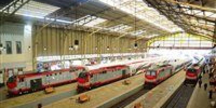 السكة
      الحديد
      تعلن
      بدء
      التوقيت
      الصيفي
      2026..
      وتنبيه
      مهم
      للركاب
      بشأن
      مواعيد
      القطارات