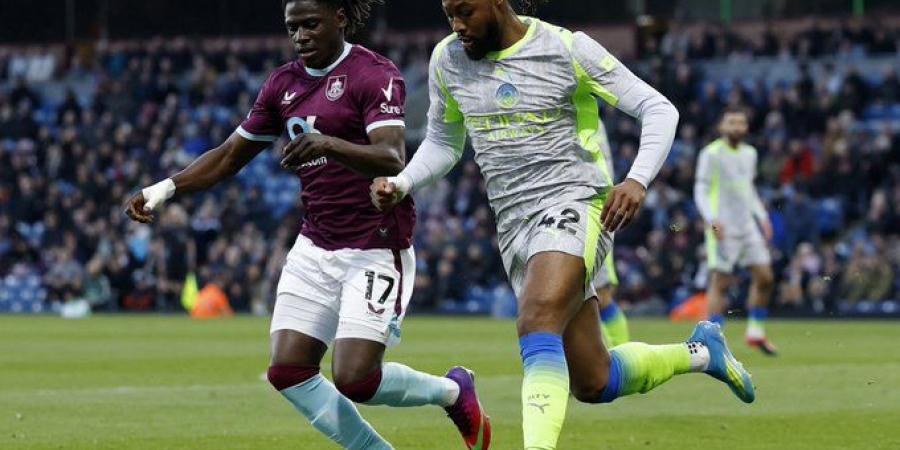 بيرنلي
      ضد
      مان
      سيتي..
      ملخص
      اهداف
      ونتيجة
      مباراة
      مانشستر
      سيتي
      وبيرنلي
      في
      الدوري
      الإنجليزي
      الممتاز
      بعد
      مرور
      85
      دقيقة