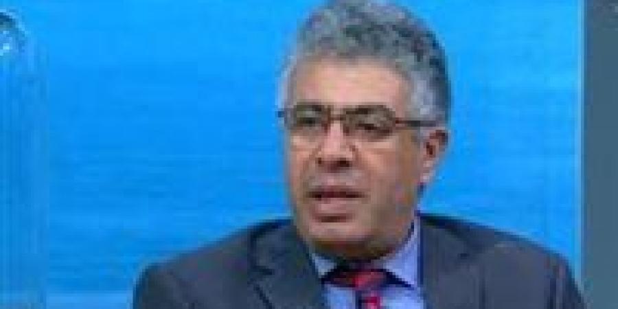 عماد
      الدين
      حسين:
      المؤتمر
      الاقتصادي
      مع
      فنلندا
      يفتح
      آفاقًا
      جديدة
      للاستثمار