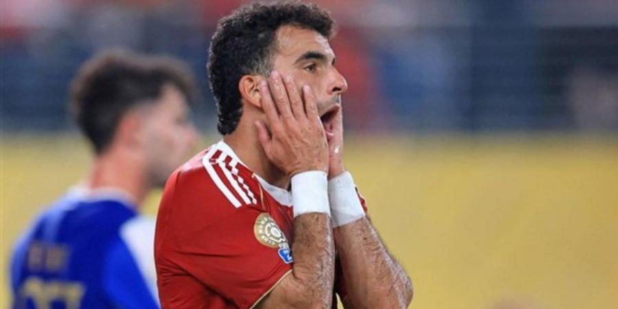 عبد
      الواحد
      السيد:
      لو
      زيزو
      بيحب
      الزمالك
      يتنازل
      عن
      مستحقاته..
      وعقد
      اللاعب
      واضح
      ومفيش
      فلوس
      زيادة