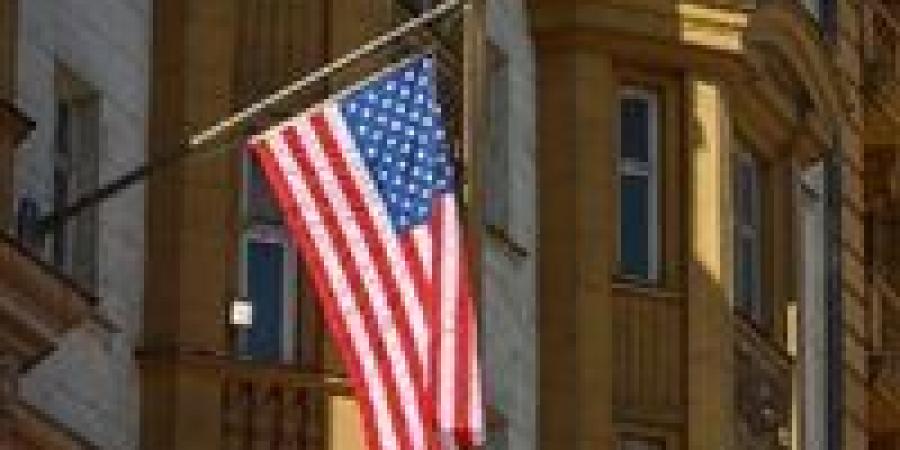 الخارجية
      الأمريكية
      تحث
      رعاياها
      على
      مغادرة
      إيران
      فورًا
      وسط
      تصاعد
      التوتر