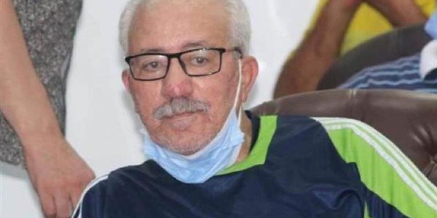 أحمد
      عبدالحليم:
      بيراميدز
      سيتوج
      بالدوري
      حال
      الفوز
      على
      الزمالك
      والأهلي