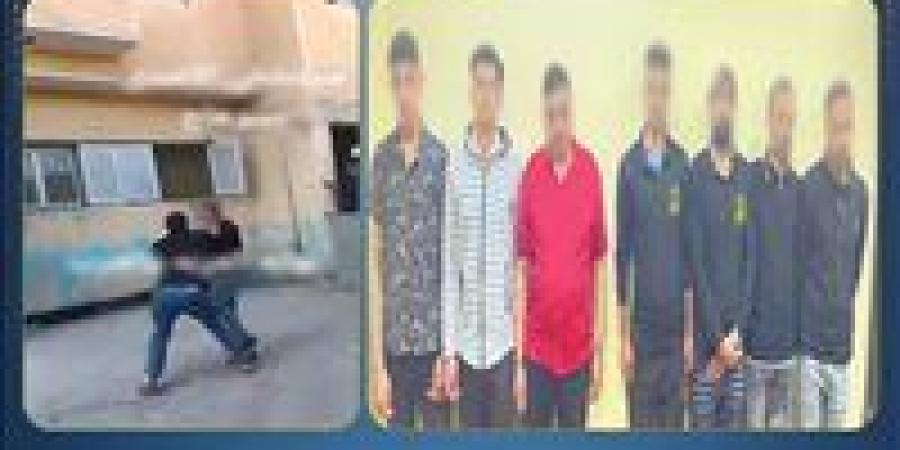 بسبب
      انتهاء
      موعد
      الزيارة..
      مشاجرة
      بين
      الأمن
      الإداري
      و3
      زائرين
      داخل
      مستشفى
      بسوهاج