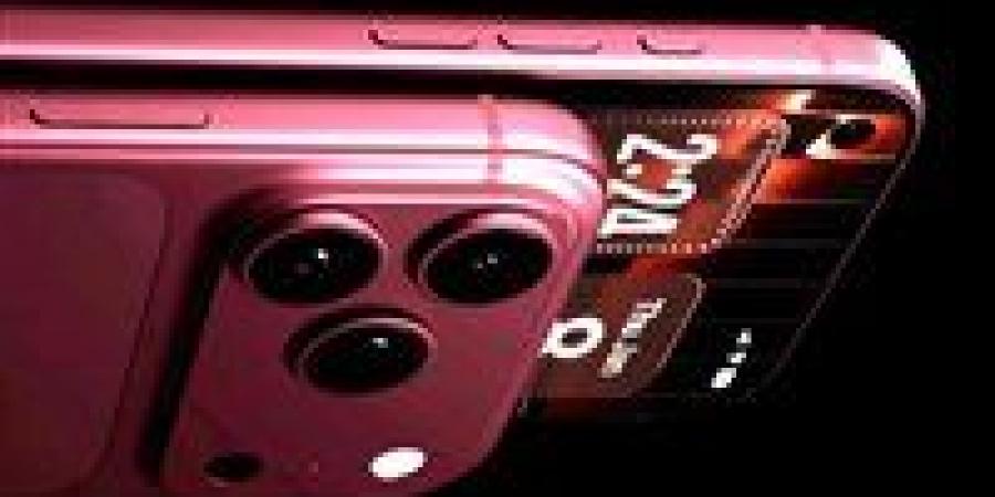 تسريبات
      iPhone
      18
      Pro
      تكشف
      تصميمًا
      جديدًا
      ومواصفات
      ثورية
      لعام
      2026