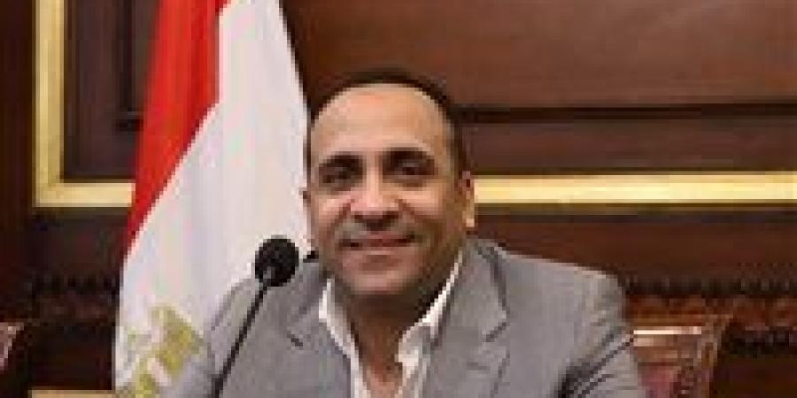 نادر
      نسيم:
      تحرير
      سيناء
      ملحمة
      وطنية
      تؤكد
      أن
      الأمن
      والتنمية
      جناحا
      الدولة
      المصرية
      نحو
      المستقبل