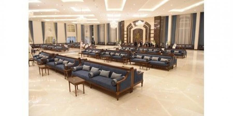 «الداخلية»:
السماح
بإقامة
الأعراس
والحفلات
والمسرحيات
بدءاً
من
اليوم
الجمعة