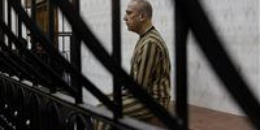 سقطت
      الحصانة
      وبقي
      الحساب..
      عاطف
      نجيب
      وجهاً
      لوجه
      أمام
      ضحاياه
      في
      قلب
      دمشق