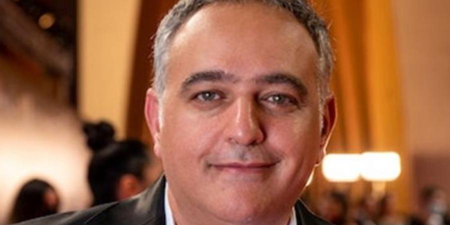 المنتج
      محمد
      حفظي
      يعتذر
      عن
      لجنة
      تحكيم
      المسابقة
      الدولية
      لمهرجان
      الإسكندرية
      للفيلم
      القصير