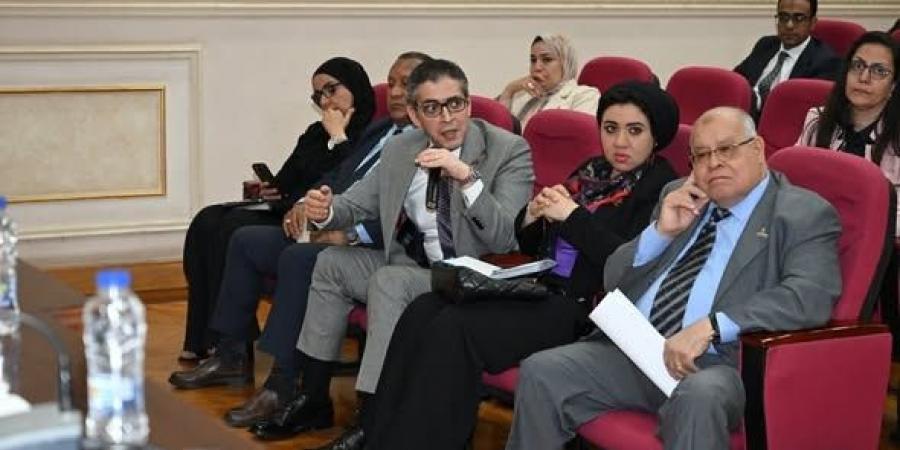 أميرة
      صابر:
      حماية
      الطلاب
      من
      الاعتداءات
      تتطلب
      إصلاحات
      جذرية
      في
      المنظومة
      التعليمية