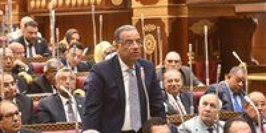 محمود
      مسلم:
      المعاشات
      استحقاق
      وليست
      منحة..
      ونطالب
      بمزيد
      من
      الجهد
      لتعزيز
      الاستدامة