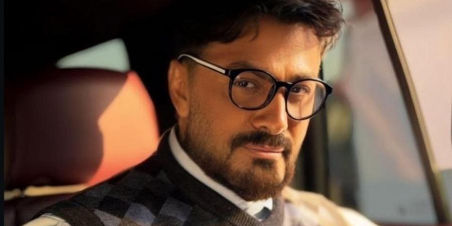 بعد المطالبة بوضع آلية للطعام.. خالد منتصر لـ تامر حسني: خليك في فنك وبطل فتي وهبد