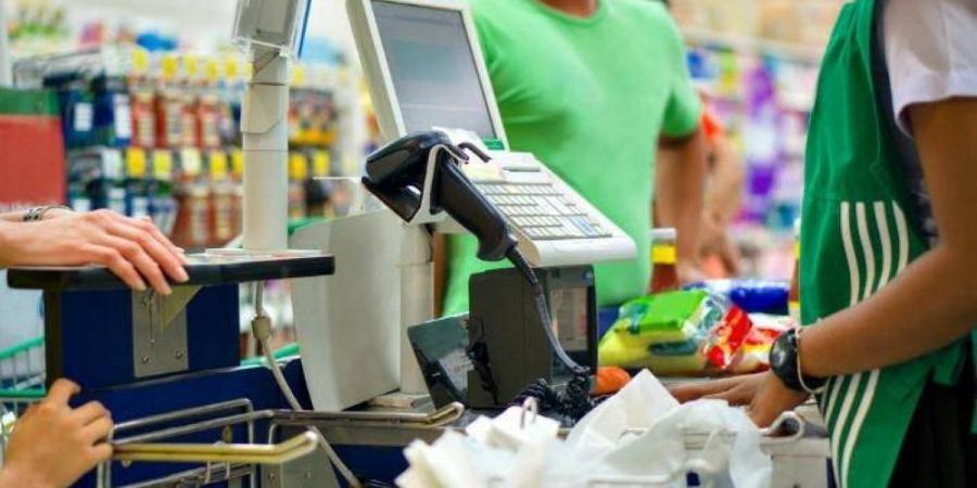 قرار لتنظيم ممرات البيع في البقالات والتموينات والأسواق المركزية