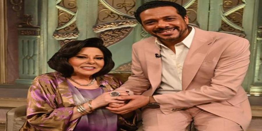 بعد
      تألقه
      في
      حكاية
      نرجس..
      حمزة
      العيلي
      ضيف
      يرنامج
      صاحبة
      السعادة
      في
      هذا
      الموعد