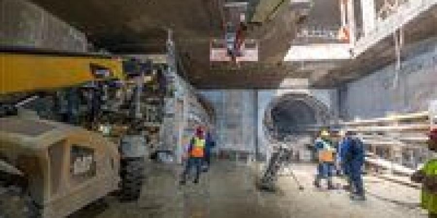 الخط
      الرابع
      لمترو
      الأنفاق..
      مشروع
      قومي
      يعيد
      رسم
      خريطة
      النقل
      في
      مصر