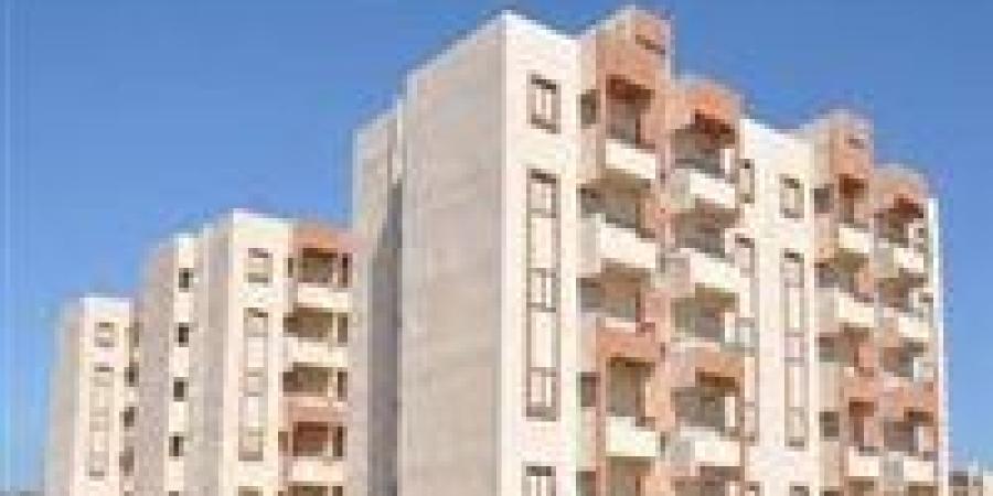 تحرك
      عاجل
      بسبب
      شرخ
      خطير
      بعمارة
      سكنية
      في
      المنيا