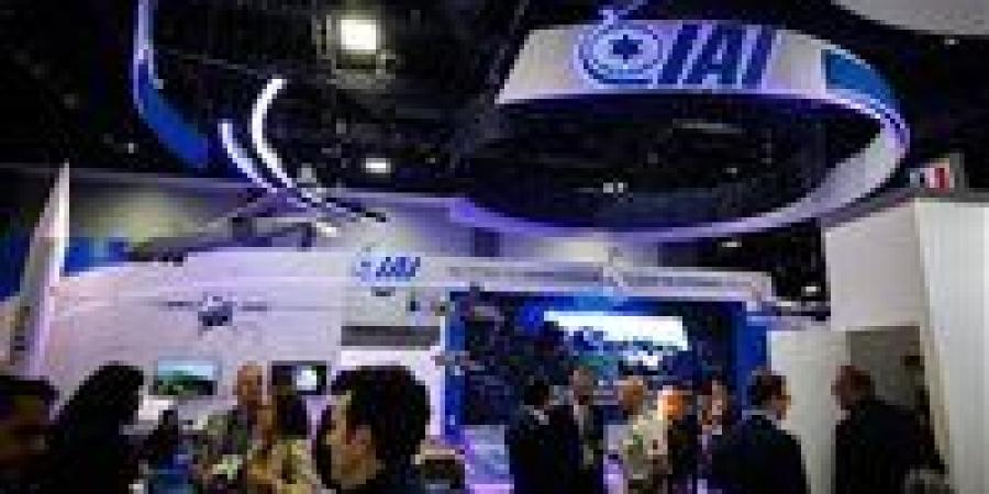 بلومبرج:
      إسرائيل
      تعتزم
      بيع
      30%
      من
      كبرى
      شركاتها
      الدفاعية
      لتمويل
      الإنفاق
      العسكري