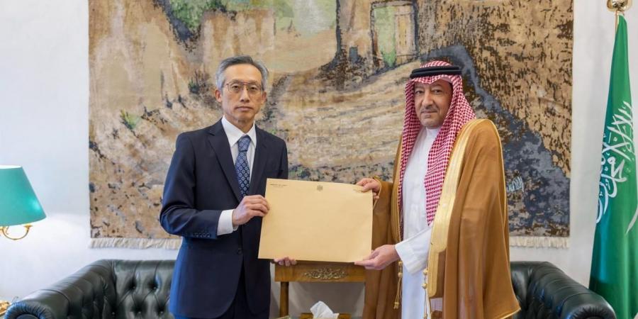 ولي العهد يتلقى رسالة خطية من رئيسة وزراء اليابان