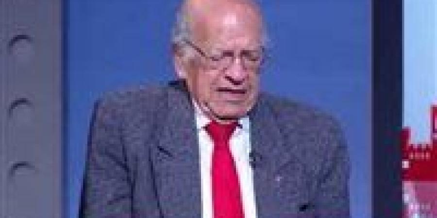 وسيم
      السيسي:
      علم
      المصريات
      هو
      الوحيد
      في
      العالم
      المنسوب
      لدولة
      ولا
      وجود
      لـ
      أمريكانولوجي