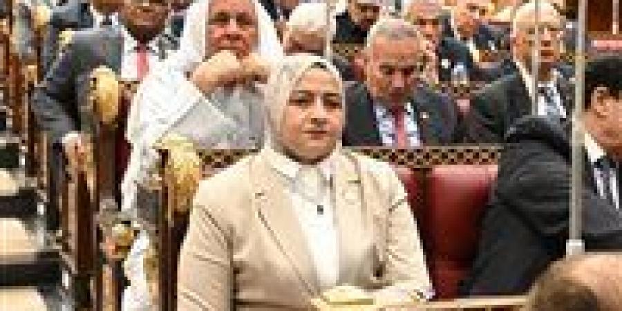 مروة
      قنصوه:
      اختيار
      مصر
      مقراً
      دائماً
      لمشغل
      سوق
      الكهرباء
      بشرق
      أفريقيا
      يعكس
      الثقة
      الدولية
      في
      قدرات
      الدولة
      المصرية
      وريادتها
      الإقليمية