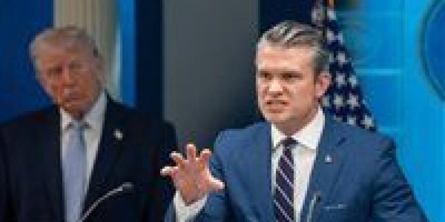 وزير
      الحرب
      الأمريكي:
      نعيد
      بناء
      جيش
      يزرع
      في
      نفوس
      خصومنا
      رعبا
      شديدا