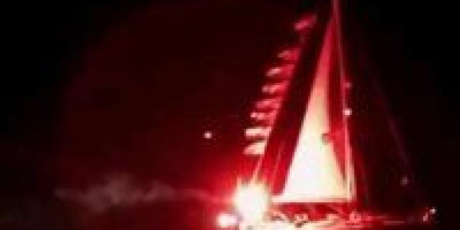 موقع
      واللا:
      الجيش
      الإسرائيلي
      يسيطر
      على
      أسطول
      غزة
      الأكبر
      ويقتاده
      لميناء
      أسدود