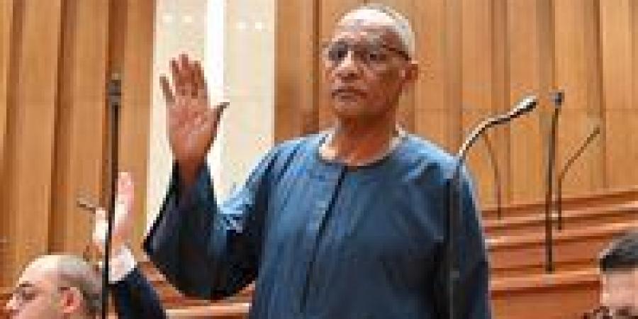 النائب
      مدحت
      ركابي
      يطالب
      بإنشاء
      وحدة
      إسعاف
      وإطفاء
      بقرية
      المنصورية
      في
      أسوان