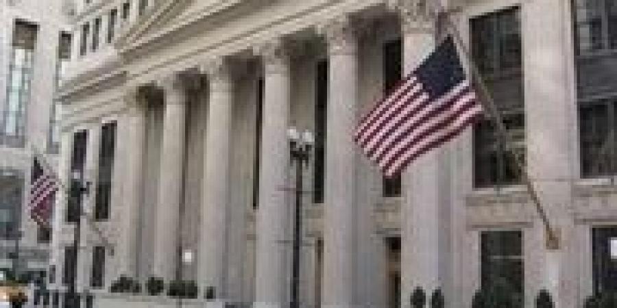 الفائدة
      الأمريكية
      تتحرك..
      كيف
      تؤثر
      على
      الاقتصاد
      العالمي