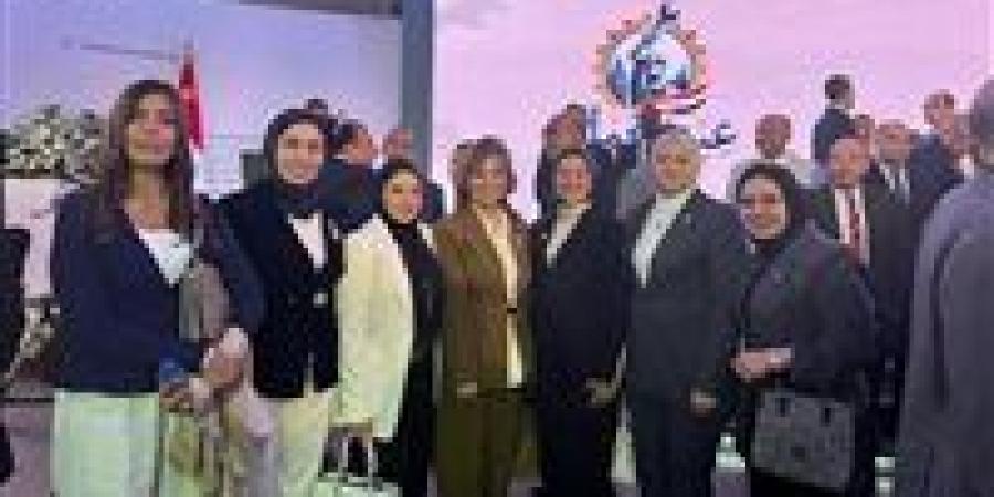 النائبة
      بثينة
      أبو
      زيد:
      عمال
      مصر
      ركيزة
      التنمية..
      ونواصل
      الدفاع
      عن
      حقوقهم