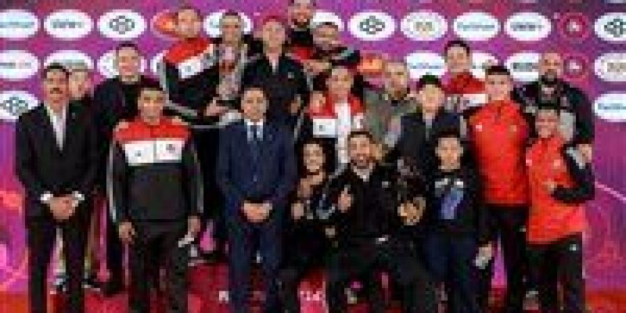 أبطال
      المشروع
      القومي
      للمصارعة
      يسيطرون
      على
      بطولة
      أفريقيا
      وعبدالله
      حسونة
      يتصدر
      الترند