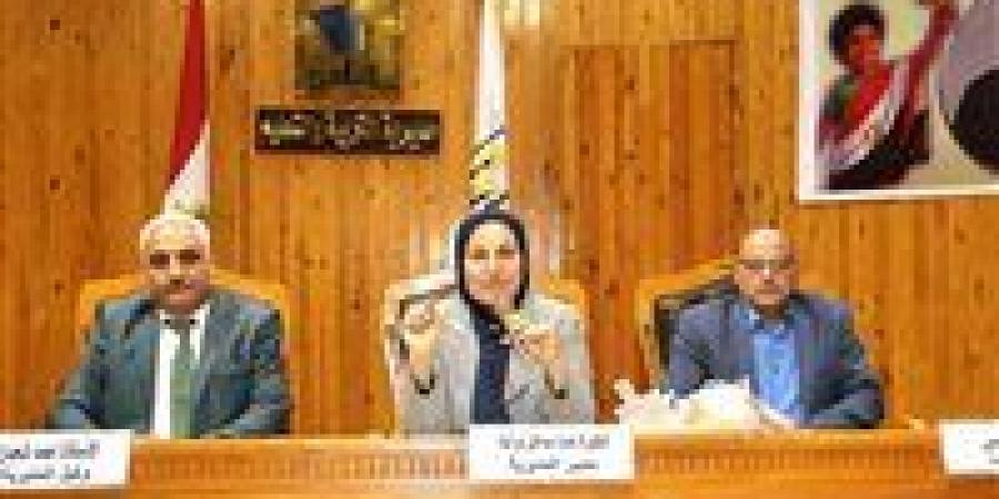 مدير
      تعليم
      القاهرة:
      جاهزية
      قصوى
      لانطلاق
      امتحانات
      نهاية
      العام
      2026..
      وحسم
      ضد
      أي
      محاولات
      غش
      أو
      تسريب