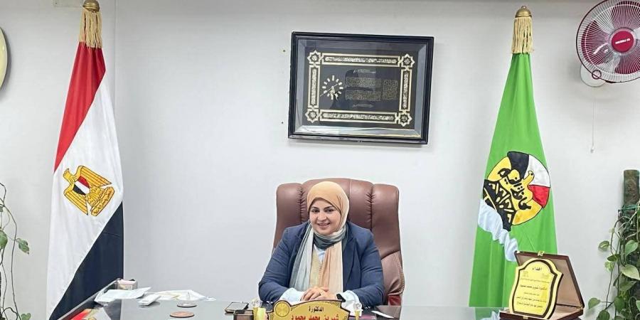 بسبب
      الرياح
      الشديدة..
      مياه
      بحيرة
      قارون
      تندفع
      إلى
      الطريق
      واستجابة
      عاجلة
      من
      مركز
      ومدينة
      إبشواي
      لاحتواء
      الموقف