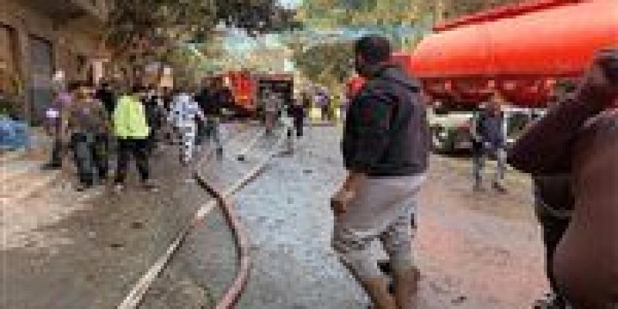 ماس
      كهربائي
      يشعل
      شقة
      بدار
      السلام..
      والحماية
      المدنية
      تسيطر
      دون
      إصابات