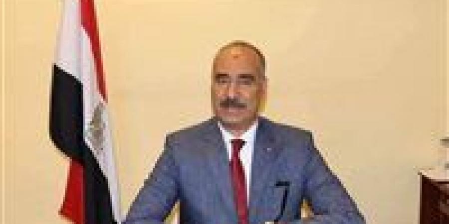 نفي رسمي قاطع.. وكيل تعليم بني سويف يحسم الجدل حول واقعة “رغيفين عيش وكيس فول”: لا تنمر وما أُثير تحريف للحديث