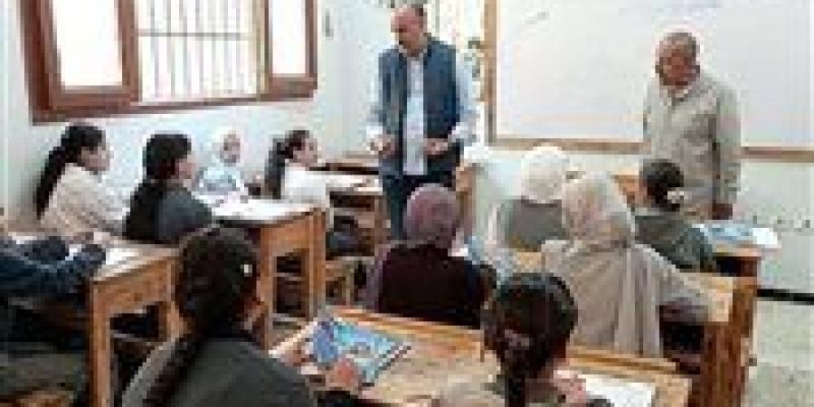 رغيفين
      عيش
      وكيس
      فول..
      القصة
      الكاملة
      لواقعة
      طالبة
      بني
      سويف