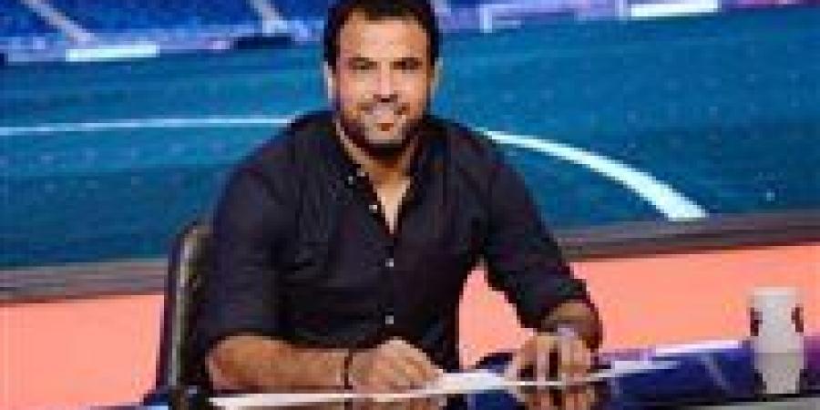 أحمد
      جعفر:
      بيزيرا
      "شايل
      فوق
      طاقته"..
      والزمالك
      سيتوج
      بالدوري
      المصري
