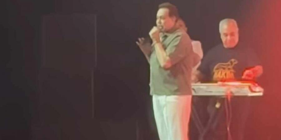 إشارة
      غير
      أخلاقية
      ورفض..
      حكيم
      يتعرض
      لهجوم
      كبير
      في
      حفلته
      باستراليا