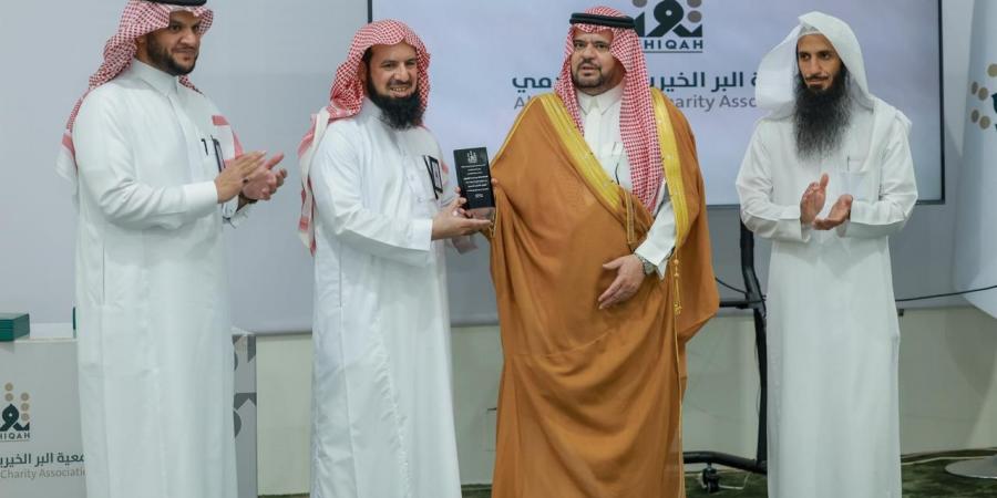 جمعية ثقة بالدوادمي تشيد بالموافقة على تعيين محافظ الدوادمي رئيسًا فخريًا
