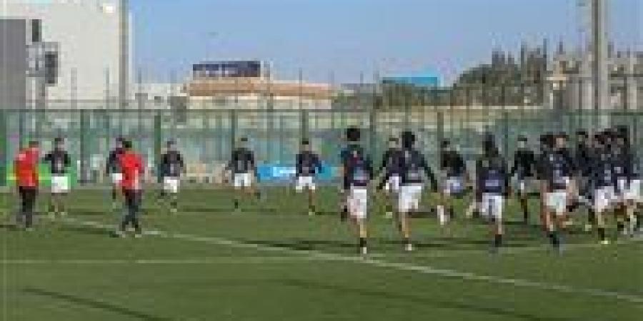 منتخب
      الناشئين
      يختتم
      تدريباته
      استعدادًا
      لمواجهة
      الزمالك
      وديًا