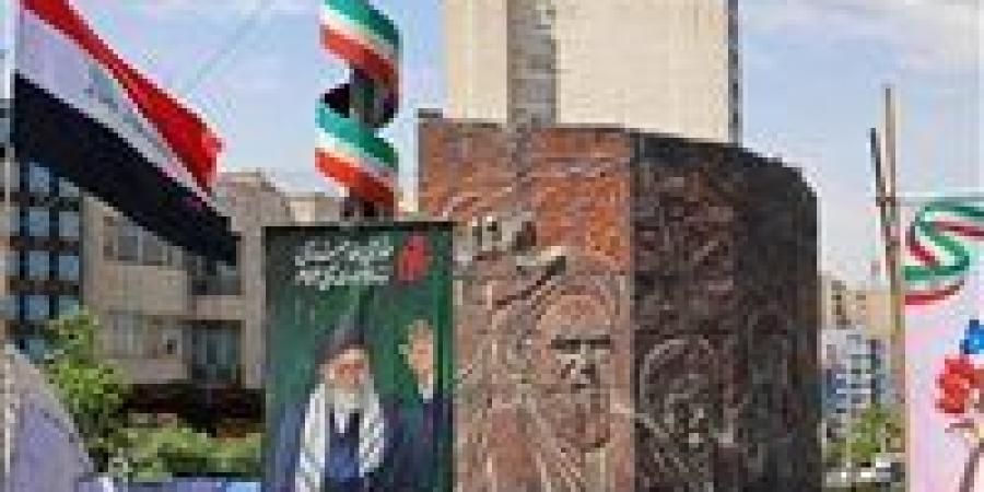 حياة
      سرية
      وهروب
      دائم..
      واقع
      الشباب
      المطاردين
      من
      الأجهزة
      الأمنية
      في
      إيران