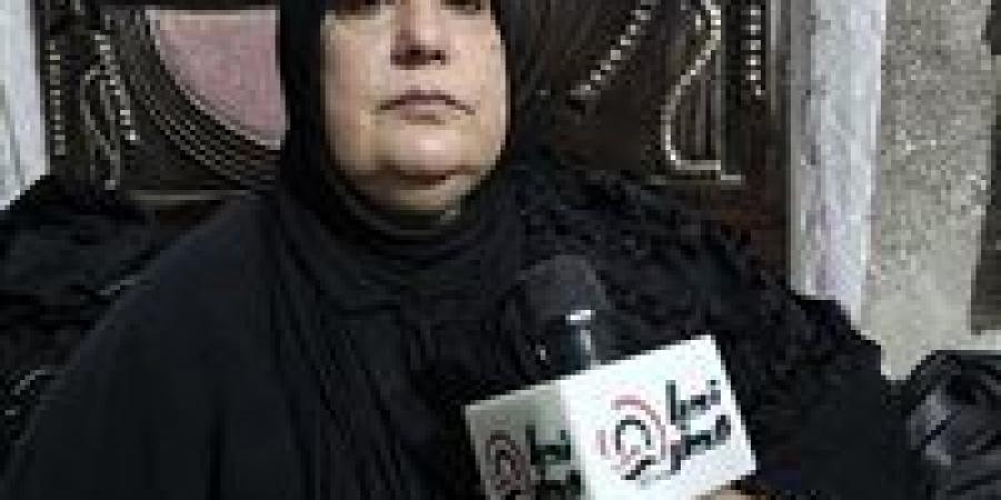 والدة
      «حمدي»
      المقتول
      على
      يد
      جاره
      بالشرقية
      :
      غدر
      بيه
      في
      مكان
      عمله
      وهو
      لوحده