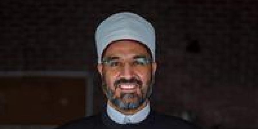عمرو
      الورداني:
      قانون
      الأحوال
      الشخصية
      يحمي
      الأسرة
      والمجتمع..
      والاستماع
      الجيد
      أساس
      التشريعات
      الرشيدة