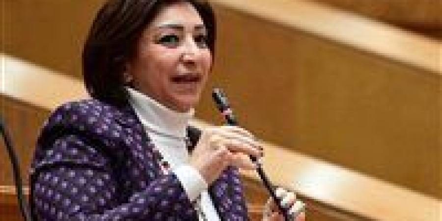 النائبة
      مها
      عبد
      الناصر:
      زيادة
      أسعار
      خدمات
      المحمول
      فاجأت
      المواطنين
      والبرلمان..
      والإنترنت
      لم
      يعد
      رفاهية
