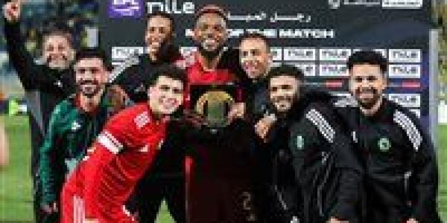 التشكيل
      الرسمي
      لفريق
      مودرن
      سبورت
      أمام
      الاتحاد
      السكندري
      في
      الدوري
      المصري
      الممتاز