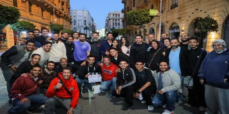 يعرض
      قريبا..
      انتهاء
      تصوير
      فيلم
      طه
      الغريب
      بطولة
      حسن
      الرداد|
      صور