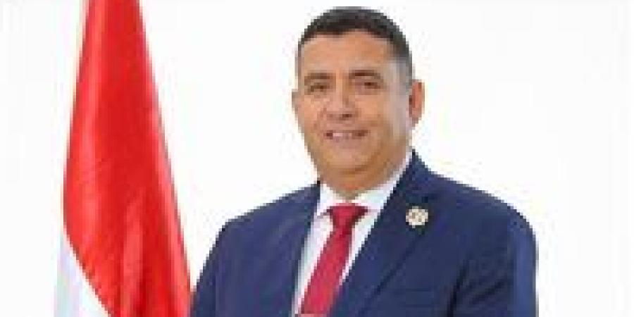 أسامة
      مدكور:
      زيارة
      الرئيس
      السيسي
      للإمارات
      تؤكد
      تماسك
      الصف
      العربي
      في
      مواجهة
      التحديات
      الإقليمية