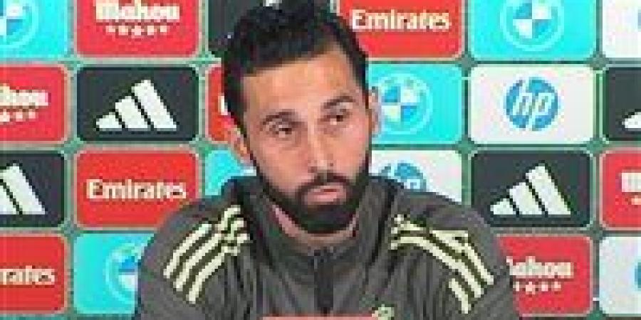 ألفارو
      أربيلوا
      قبل
      الكلاسيكو:
      لن
      أهاجم
      لاعبي
      ريال
      مدريد
      علنًا
      مهما
      حدث
      والتسريبات
      خيانة
      لقيم
      ريال
      مدريد
