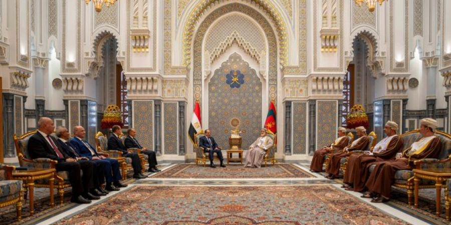 «بعد
      جولة
      الإمارات»..
      ماذا
      دار
      في
      لقاء
      السيسي
      وسلطان
      عمان
      بقصر
      البركة
      العامر؟